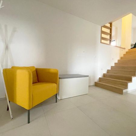 Garden Villa Štanjel エクステリア 写真